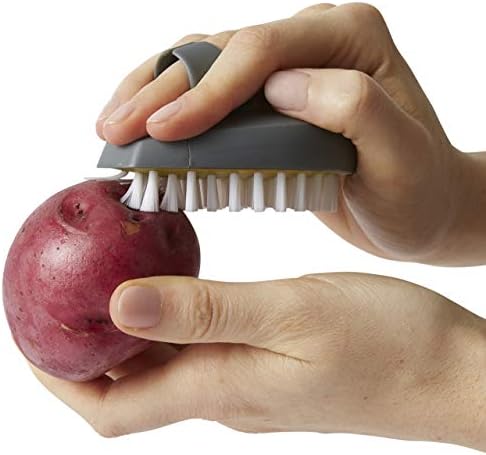 Ergonomic Vegetable Brush