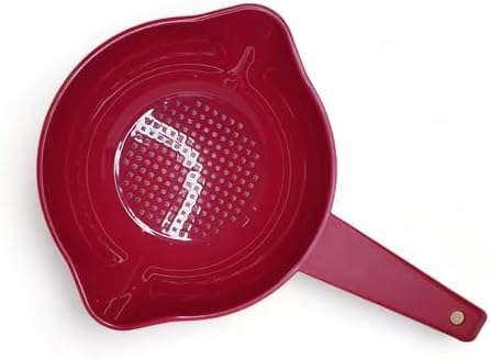The Tupperware 1-Quart Strainer with Handle Effortless Screening