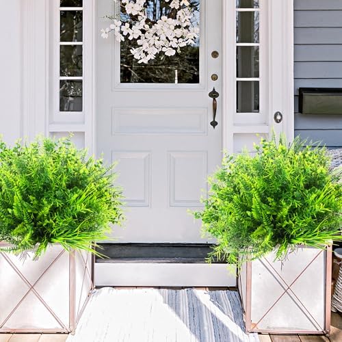 Compact Design Faux Greenery for OutdoorSpaces