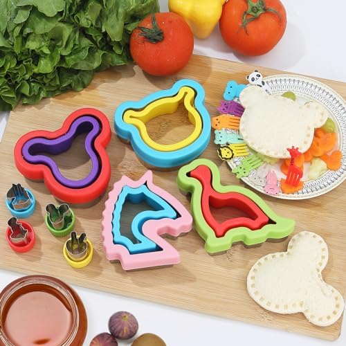 4 Piece Sandwich Cutter and Sealer Set with Dinosaur Circle Flower Shapes