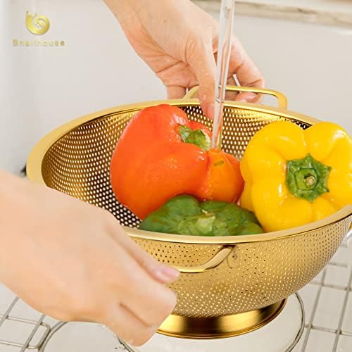 Sturdy 3 Quart Stainless Steel Colander with Handles