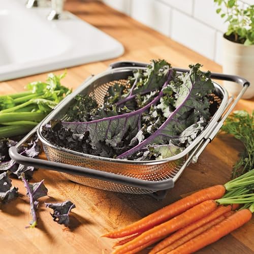 Effortlessly Straining with Rachael Rays Over-the-Sink Colander