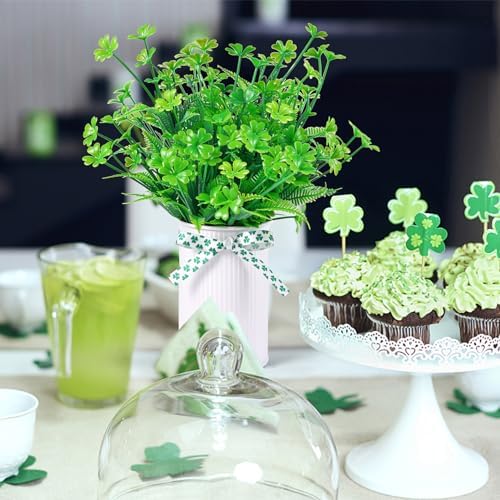 St Patricks Day 2-Piece Clover Centerpiece