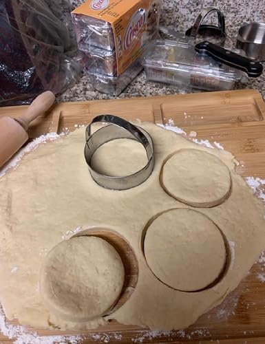 3-Piece Round Biscuit Cutter Set stainless steel with Handle