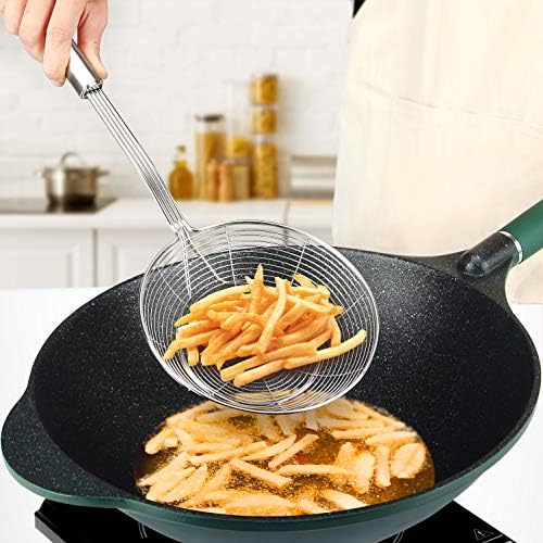 Practical stainless steel colander with ergonomic handle for frying and boiling liquids