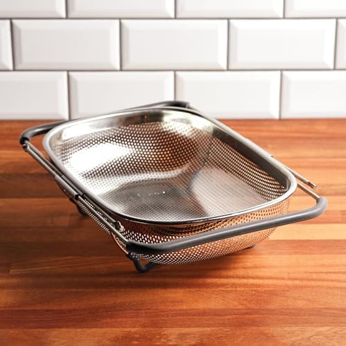 Effortlessly Straining with Rachael Rays Over-the-Sink Colander