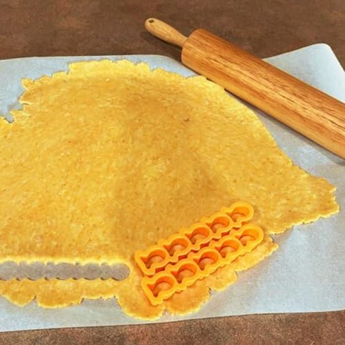Perfect Goldfish Snack Cutter