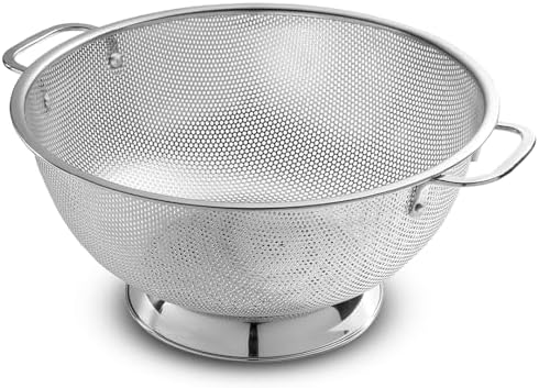 Essential Kitchen Tool Bellemain 5 Qt Metal Colander with Handle