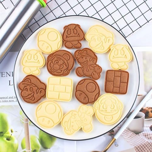 16-Piece Cartoon Cookie Cutters