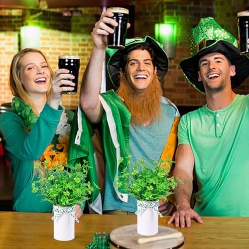 St Patricks Day 2-Piece Clover Centerpiece