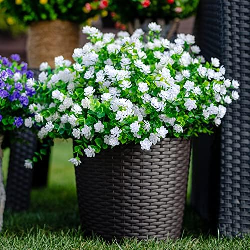 Natural-Looking Artificial Flowers