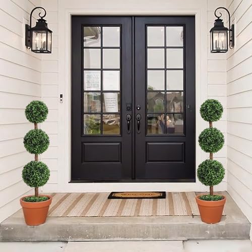 Discover Realistic Outdoor Topiary