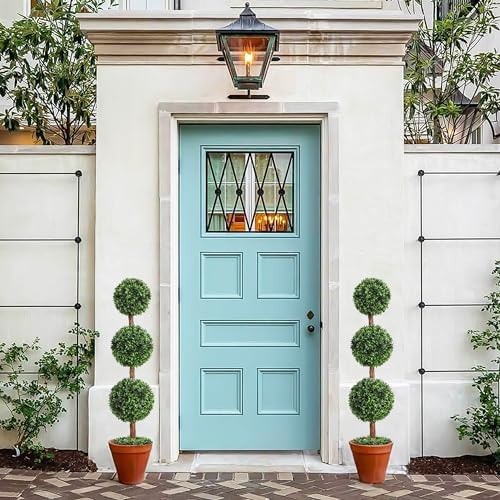Discover Realistic Outdoor Topiary