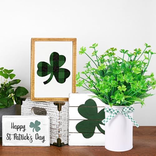 St Patricks Day 2-Piece Clover Centerpiece