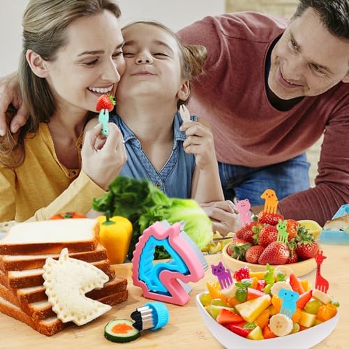 4 Piece Sandwich Cutter and Sealer Set with Dinosaur Circle Flower Shapes