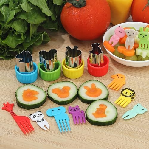 4 Piece Sandwich Cutter and Sealer Set with Dinosaur Circle Flower Shapes
