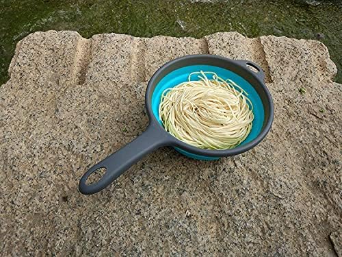 ddLUCKErgonomic Space-Saving Collapsible Silicone Strainer with Handle for Pasta Veggies